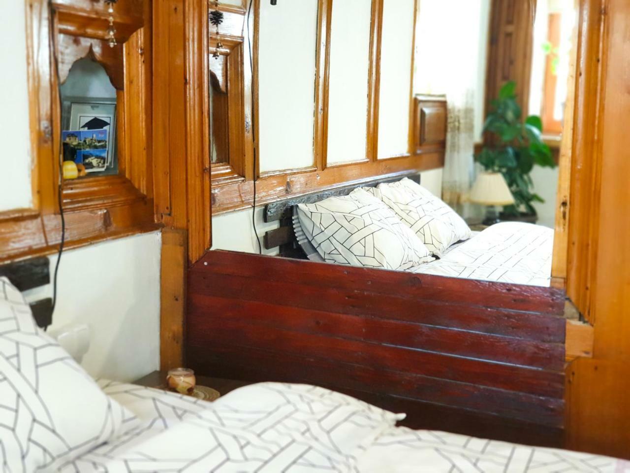 Kulla Dula Guesthouse Gjakova Ngoại thất bức ảnh
